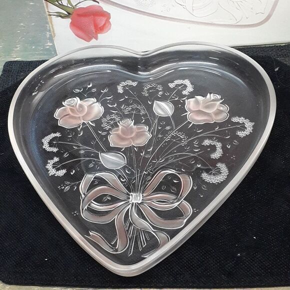 Mikasa crystal heart shaped serving tray. - Picture 2 of 10